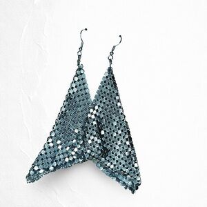 7006. Silvertone Statement Vintage Mesh Earrings